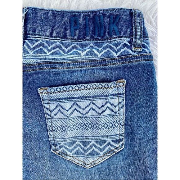 Victoria’s Secret Pink SZ 4 Cheeky High-Rise Denim Factory Distressed Sh… - Picture 8 of 11
